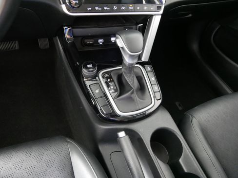 Used 2021 Kia Seltos EX image 24