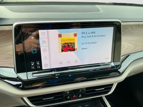 New 2026 Volkswagen Atlas SE image 16