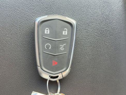 Certified 2022 Cadillac XT5 Premium Luxury w/ LPO, Floor Liner Package image 27