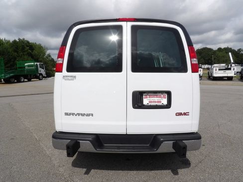 Used 2025 GMC Savana 2500 w/ Driver Convenience Package RWD image 6