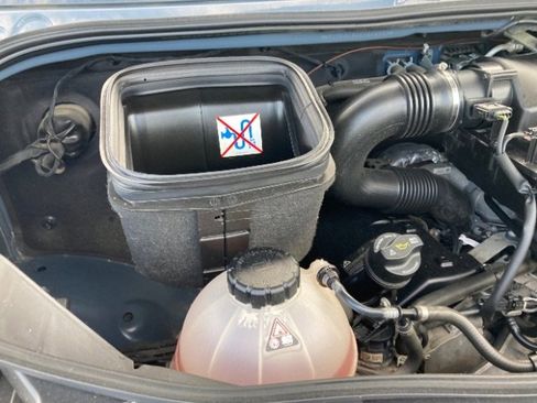 Used 2019 Mercedes-Benz Sprinter 144 image 19