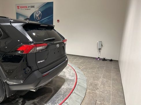 New 2025 Toyota RAV4 XLE image 5