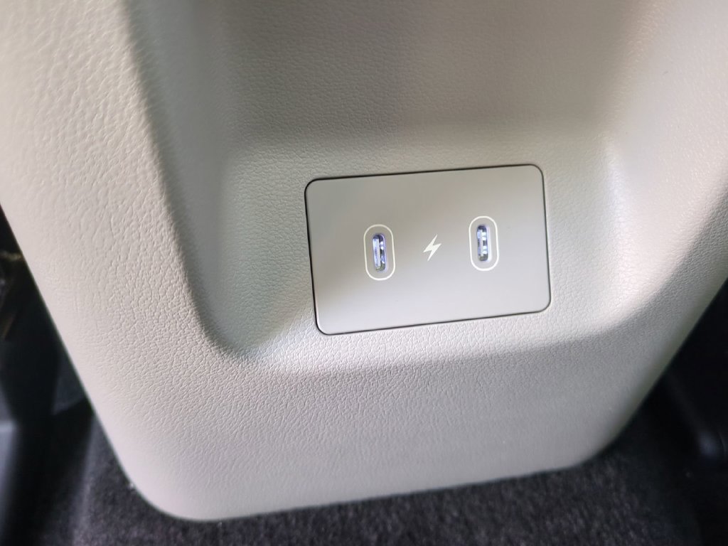 New 2026 Hyundai Tucson Limited FWD image 17