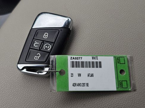 Used 2023 Volkswagen Atlas SE image 64