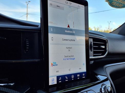 Used 2022 Ford Explorer ST w/ Equipment Group 401A image 12