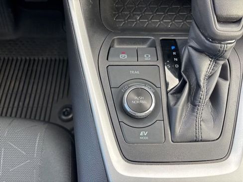 Used 2023 Toyota RAV4 XLE w/ Convenience Package image 34