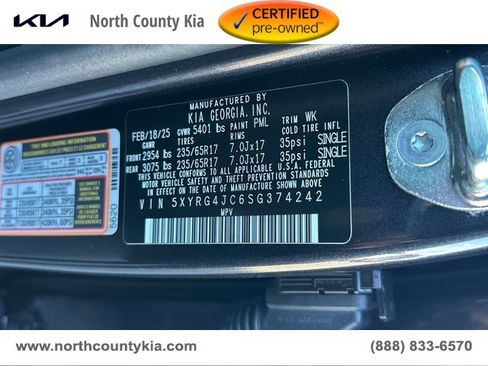Certified 2025 Kia Sorento LX image 40