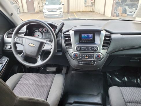 Used 2015 Chevrolet Tahoe 4WD w/ Remote Keyless Entry Package image 2
