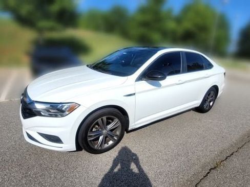 Used 2019 Volkswagen Jetta R-Line FWD image 2