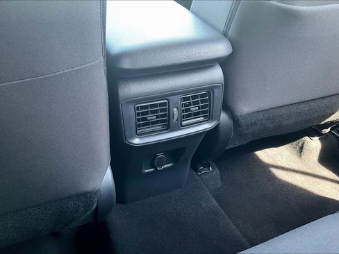 Used 2025 Toyota RAV4 LE AWD/4WD image 24