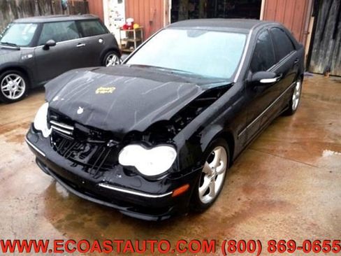 Used 2006 Mercedes-Benz C 230 Sedan image 2