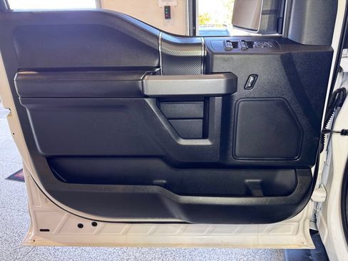 Used 2018 Ford F150 XLT w/ Equipment Group 302A Luxury AWD/4WD image 21
