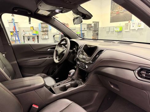 Used 2022 Chevrolet Equinox RS w/ RS Leather Package FWD image 29