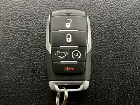 Used 2021 RAM 1500 Laramie AWD/4WD image 20
