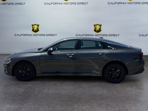 Used 2025 Kia K5 LXS FWD image 2
