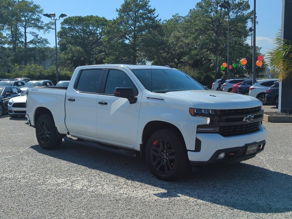 Used 2021 Chevrolet Silverado 1500 RST w/ Redline Edition AWD/4WD image 9