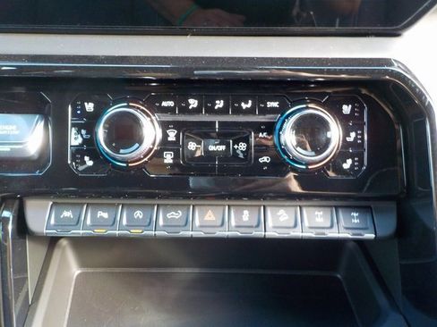 New 2025 GMC Sierra 1500 AT4X image 43