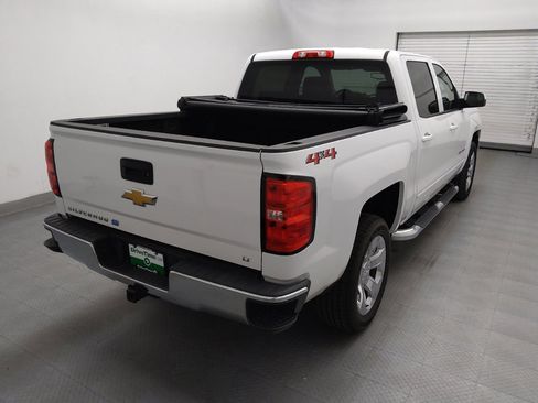 Used 2018 Chevrolet Silverado 1500 LT w/ LT Eassist Package AWD/4WD image 9
