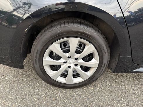 Used 2023 Toyota Corolla LE FWD image 14