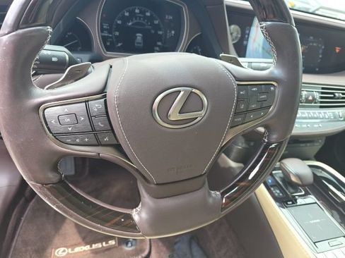 Used 2018 Lexus LS 500 AWD w/ Luxury Package image 22