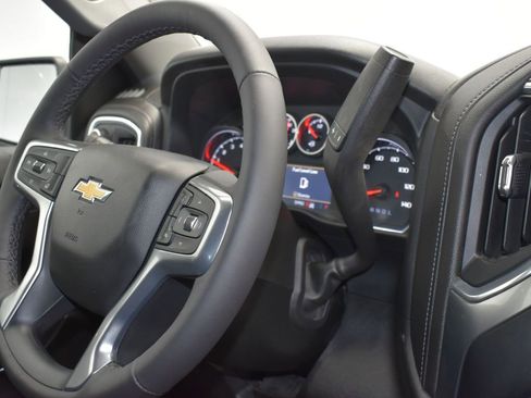 Used 2022 Chevrolet Silverado 1500 LT image 23