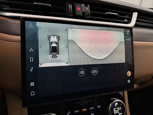 Used 2021 Jaguar F-PACE S image 23