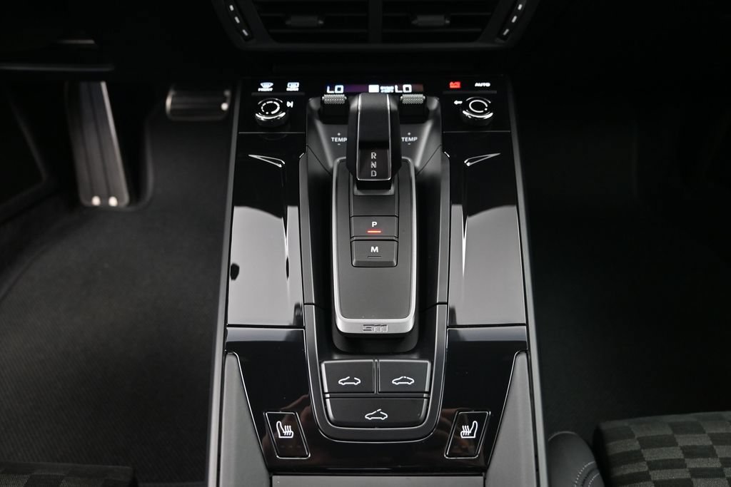 Certified 2026 Porsche 911 Carrera 4 GTS AWD/4WD image 18
