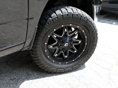 Used 2017 RAM 1500 Big Horn image 13