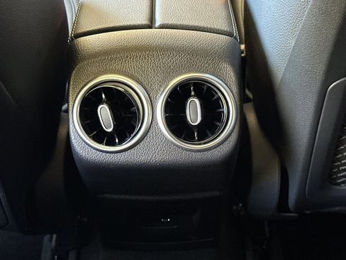 Used 2023 Mercedes-Benz CLA 250 image 19