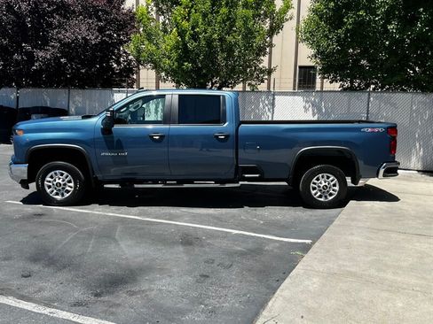 Used 2024 Chevrolet Silverado 2500 W/T w/ WT/CX Safety Package AWD/4WD image 4
