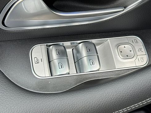 New 2026 Mercedes-Benz GLS 450 4MATIC image 23