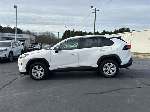 Used 2024 Toyota RAV4 LE image 22