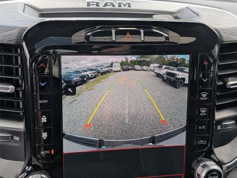 Used 2023 RAM 1500 Laramie AWD/4WD image 32