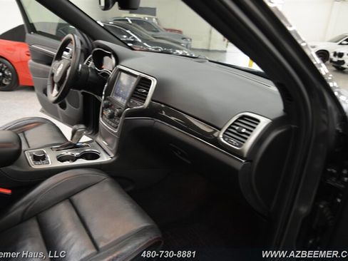 Used 2017 Jeep Grand Cherokee Trailhawk w/ Trailhawk Luxury Group image 20