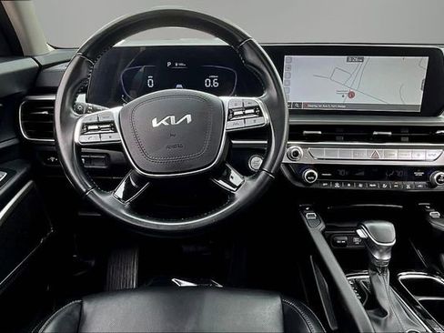 Used 2024 Kia Telluride S w/ S Sunroof Package AWD/4WD image 8
