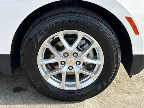 Used 2022 Chevrolet Equinox LT image 13