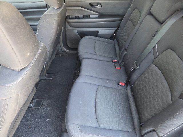 Used 2023 Nissan Pathfinder S FWD image 36