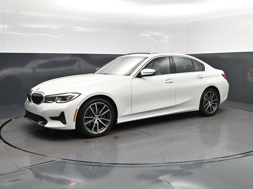 Used 2020 BMW 330i Sedan w/ Executive Package RWD image 3