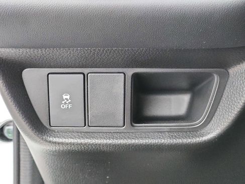 Certified 2026 Honda HR-V LX image 22