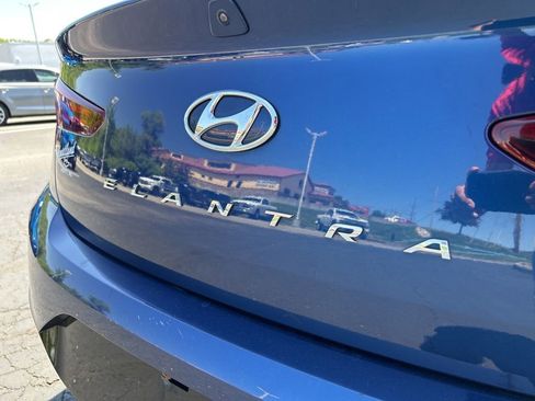 Used 2020 Hyundai Elantra Value Edition FWD image 12