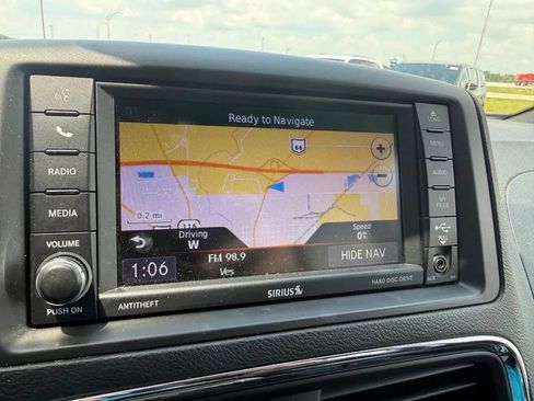 Used 2018 Dodge Grand Caravan SXT w/ Driver Convenience Group FWD image 18