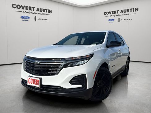 Used 2024 Chevrolet Equinox LS w/ LS Convenience Package FWD image 2