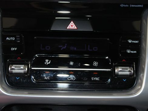 Used 2023 Kia Sorento SX AWD/4WD image 50