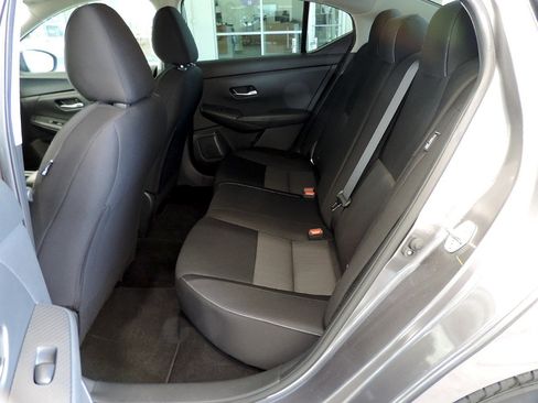 Used 2023 Nissan Sentra SV FWD image 16