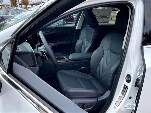 New 2026 Lexus NX 350h Luxury image 17