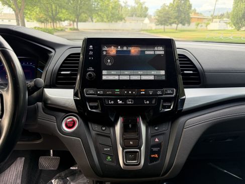 Used 2018 Honda Odyssey EX-L image 15