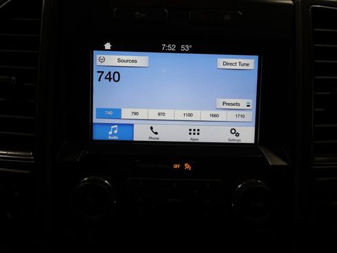 Used 2018 Ford F150 XLT w/ Equipment Group 302A Luxury AWD/4WD image 24