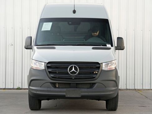 Used 2023 Mercedes-Benz Sprinter 2500 w/ Acoustic Package image 7