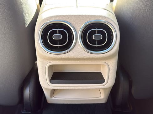 Certified 2026 Mercedes-Benz GLC 300 4MATIC image 29