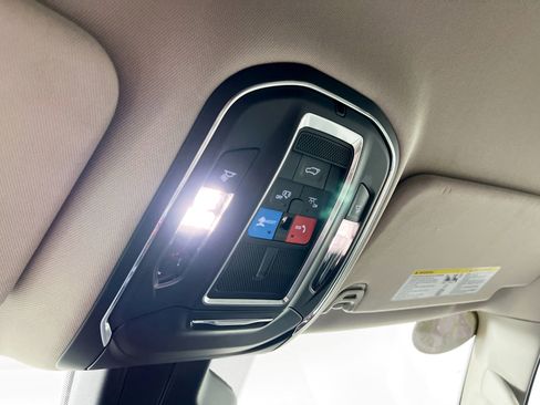 Used 2024 Jeep Wagoneer Series II w/ Flexible Seating Group image 22